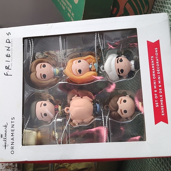 Friends Hallmark ornaments Christmas mini ornaments - Picture 6 of 6